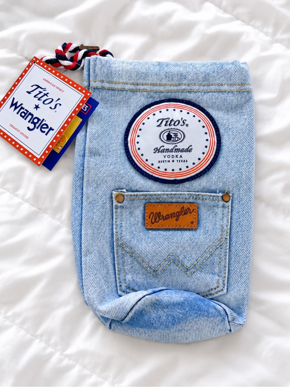 Tito’s Handmade Vodka x Wrangler Denim Bottle Gift Bag Holder NWT